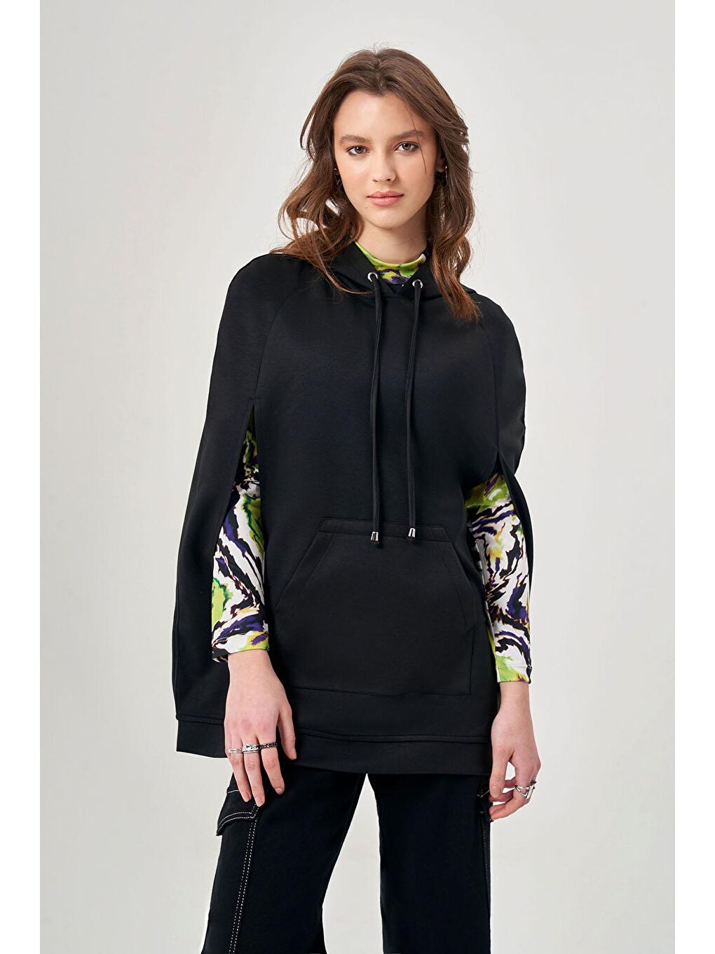 Pelerin Kapüşonlu Siyah Sweatshirt-3