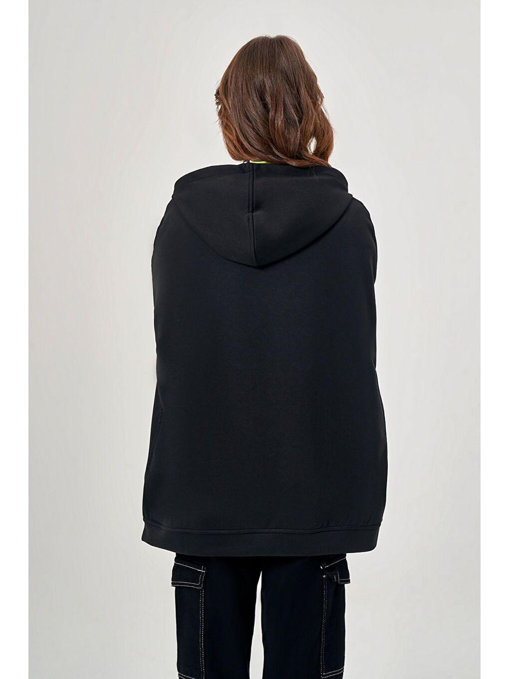 Pelerin Kapüşonlu Siyah Sweatshirt-4