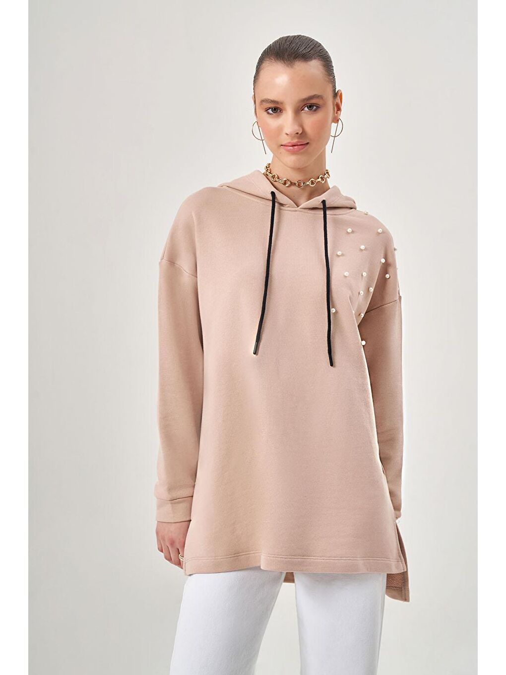 Mizalle Bej Omuzu İncili Kapüşonlu Bej Sweatshirt - 1