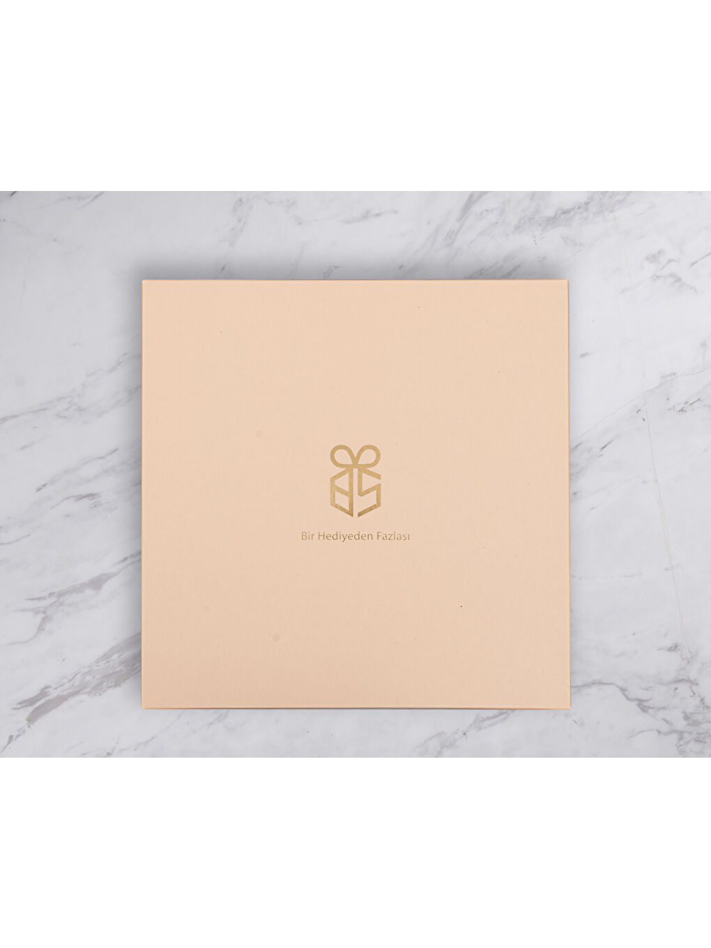 Pembe Celebrate Hediye Kutusu-1