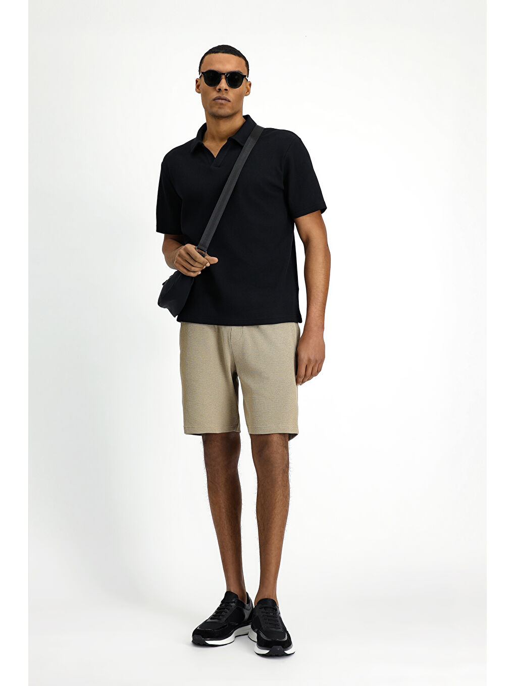 Siyah Regular Fit Pamuklu Polo Yaka Tişört-3