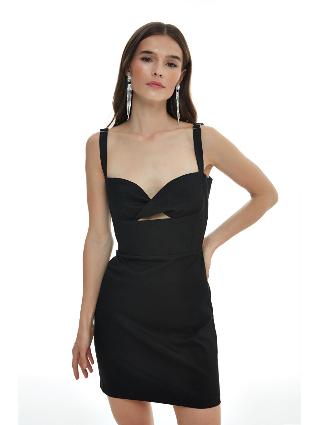 Düğüm Detaylı Askılı Mini Elbise Siyah-2