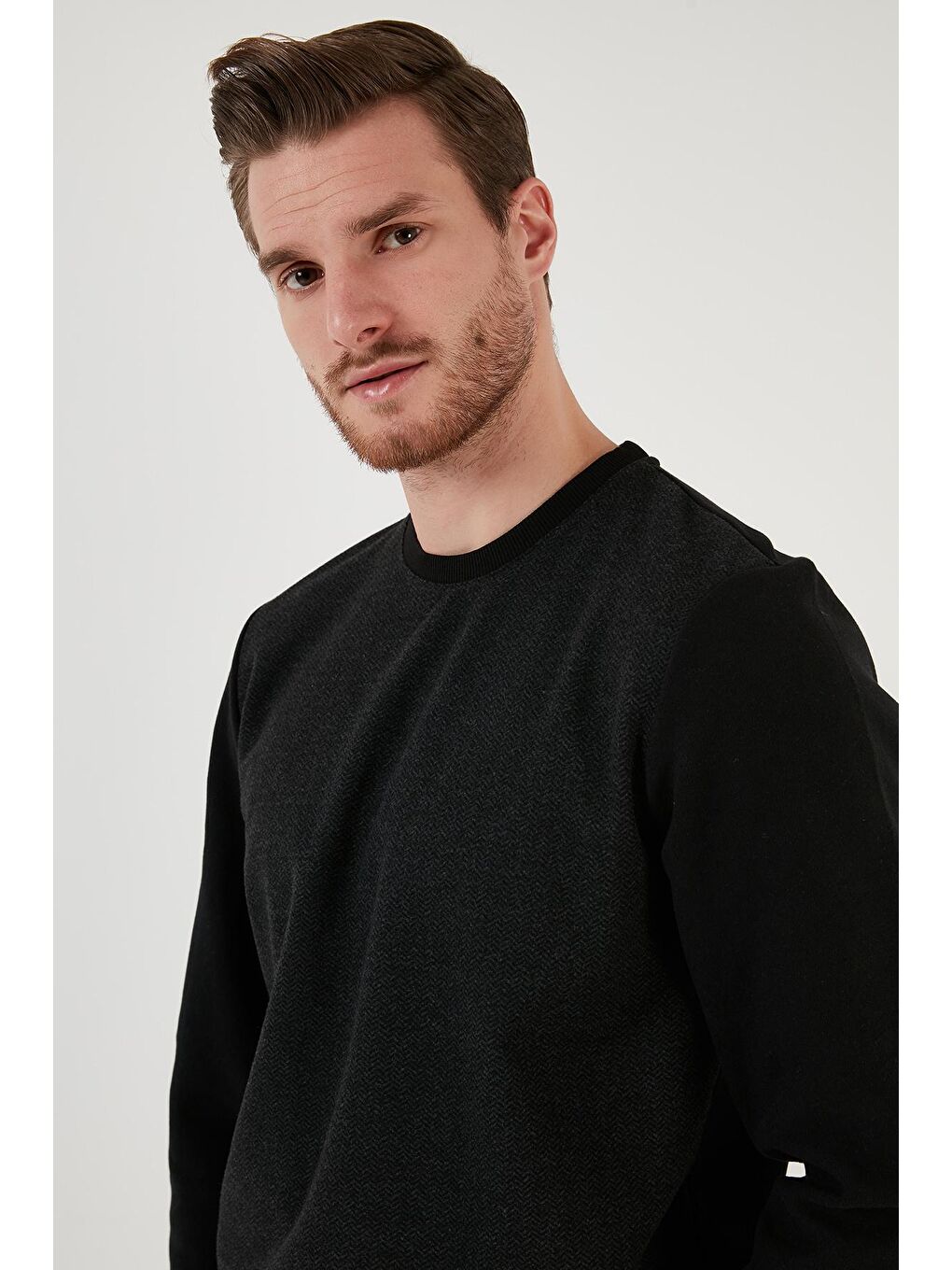 Siyah Pamuklu Regular Fit Bisiklet Yaka Sweat 5905041-3