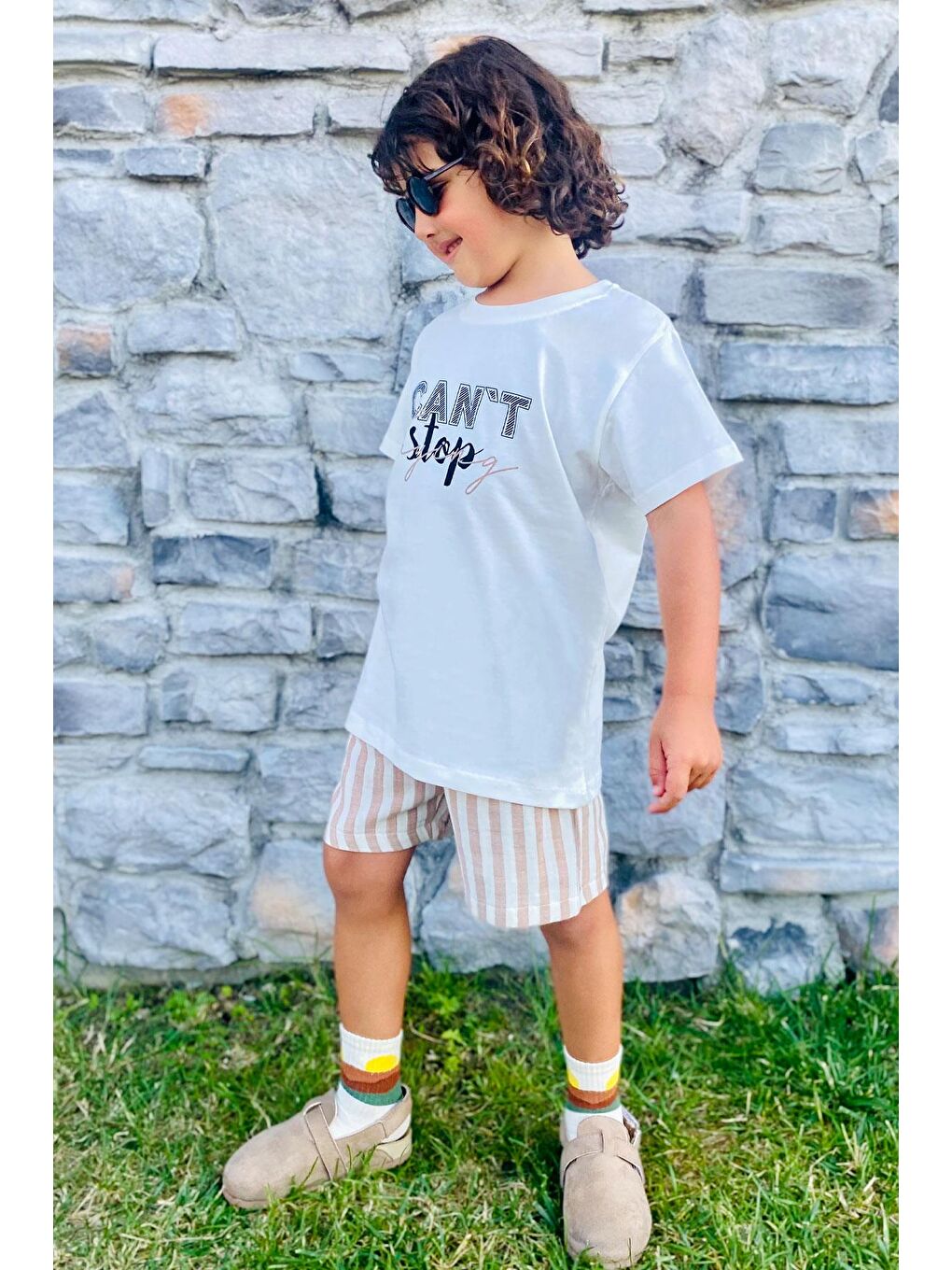 Erkek Çocuk Şortlu Takım Yazı Baskılı Bağcık Aksesuarlı Ekru (4 Yaş)-2