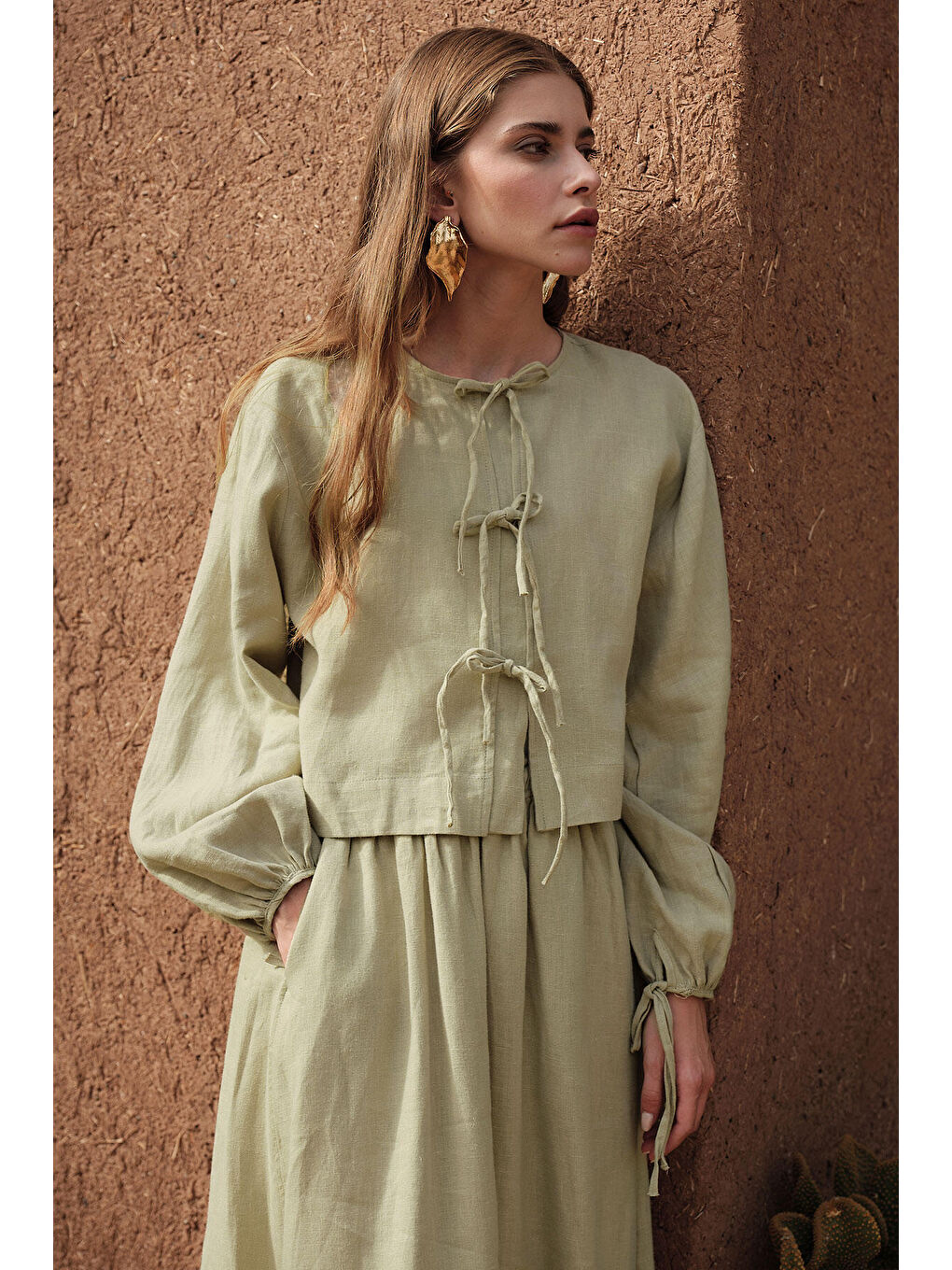 Yeşil Keten Bağcık Detaylı Bluz