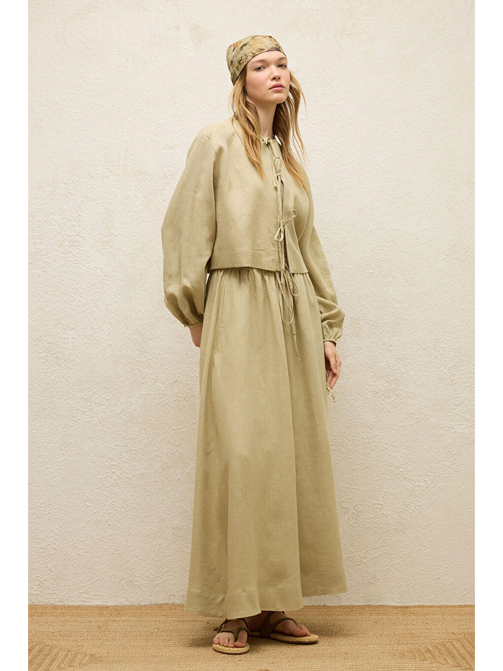 Yeşil Keten Bağcık Detaylı Bluz-2