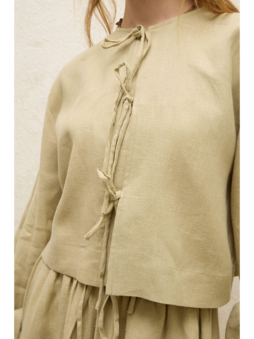 Yeşil Keten Bağcık Detaylı Bluz-5