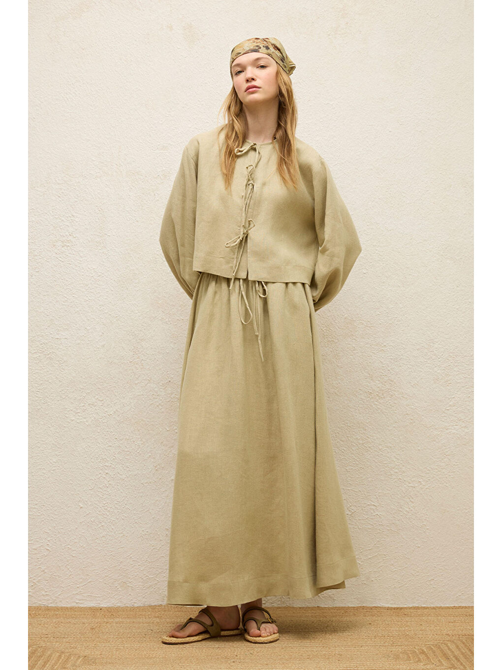 Yeşil Keten Bağcık Detaylı Bluz-6