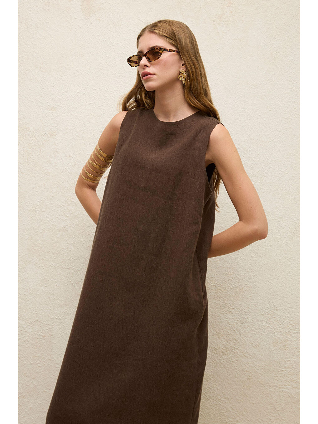 Kahverengi Kolsuz Keten Rahat Elbise Acı Kahve-2