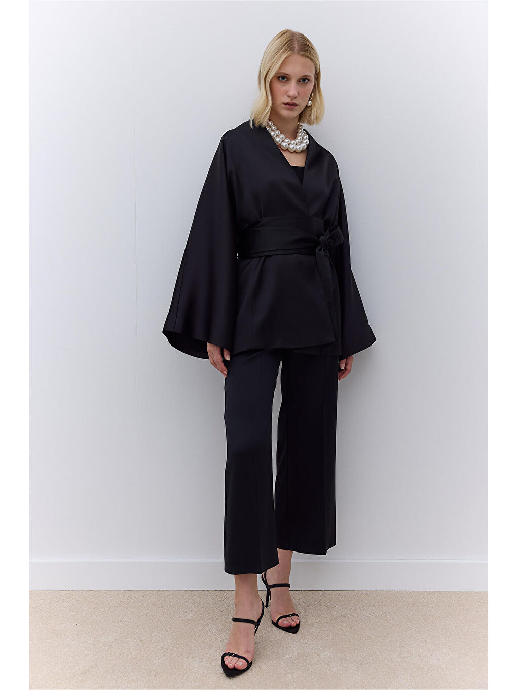 Saten Kemerli Kimono Siyah-2