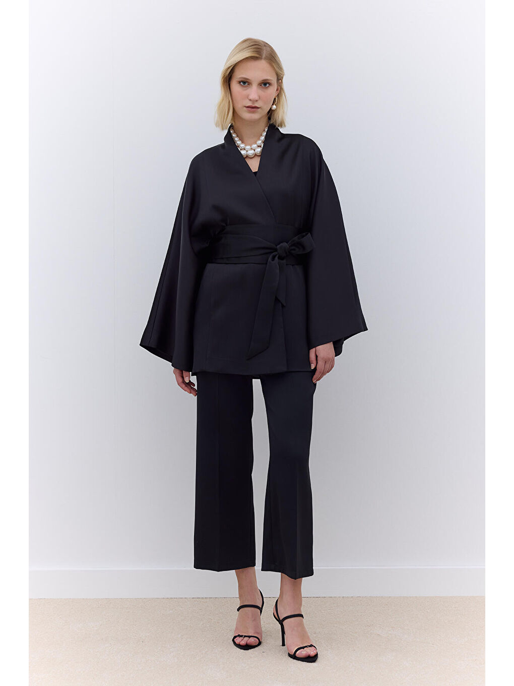 Saten Kemerli Kimono Siyah-4