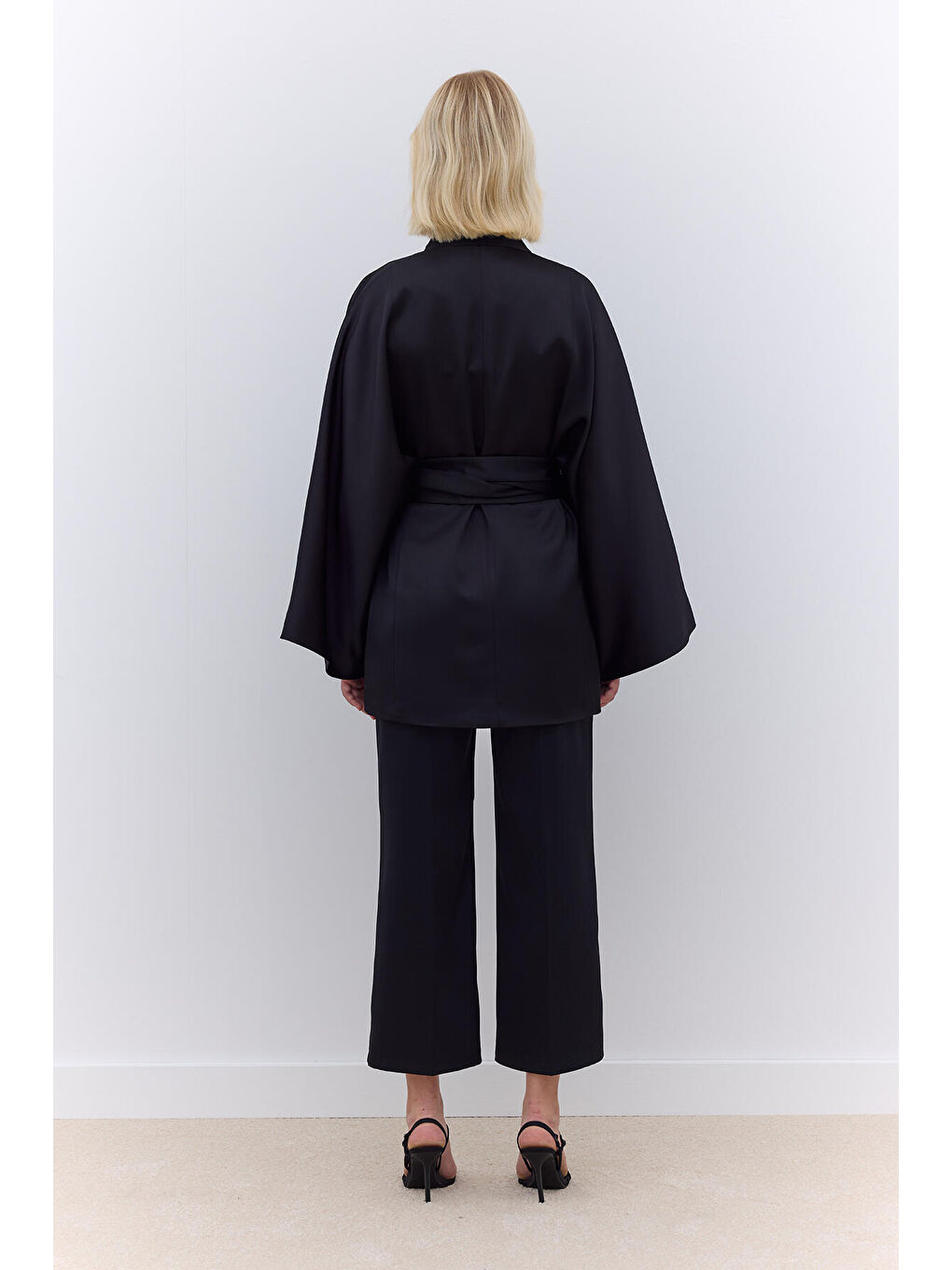 Saten Kemerli Kimono Siyah-6