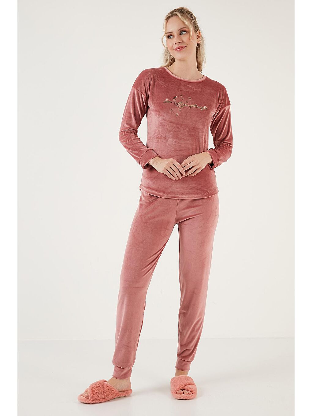 Pembe Regular Fit Yumuşak Dokulu Kadife Pijama Takımı 6094200-1