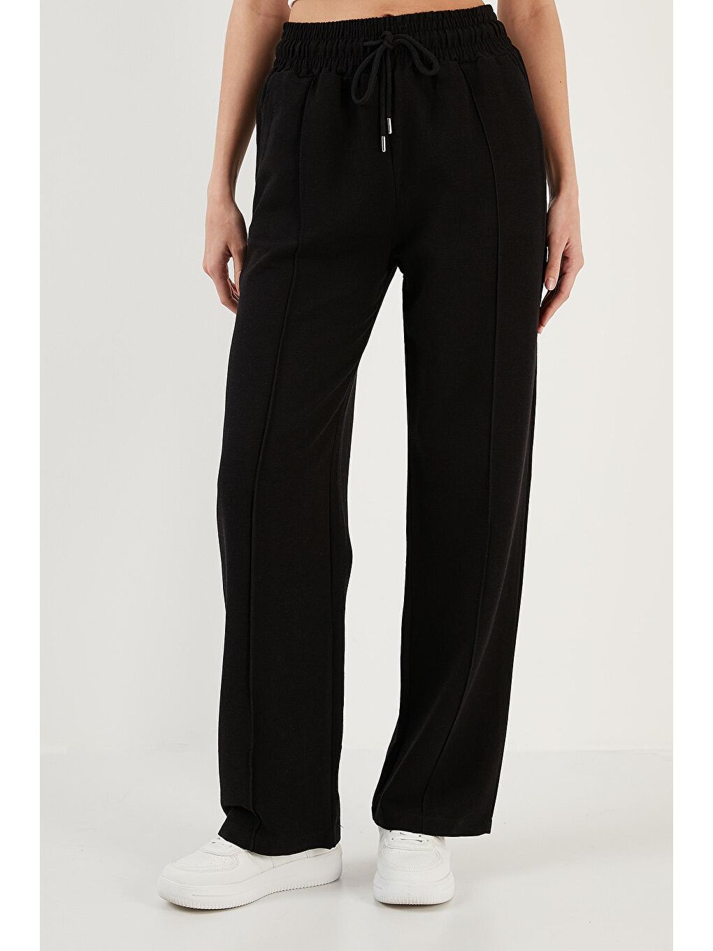 Siyah Pamuk ve Keten Karışımlı Yüksek Bel Rahat Kesim Bol Paça Spor Pantolon 5865022-2