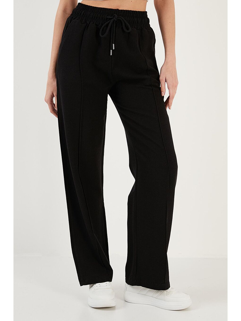 Siyah Pamuk ve Keten Karışımlı Yüksek Bel Rahat Kesim Bol Paça Spor Pantolon 5865022-3