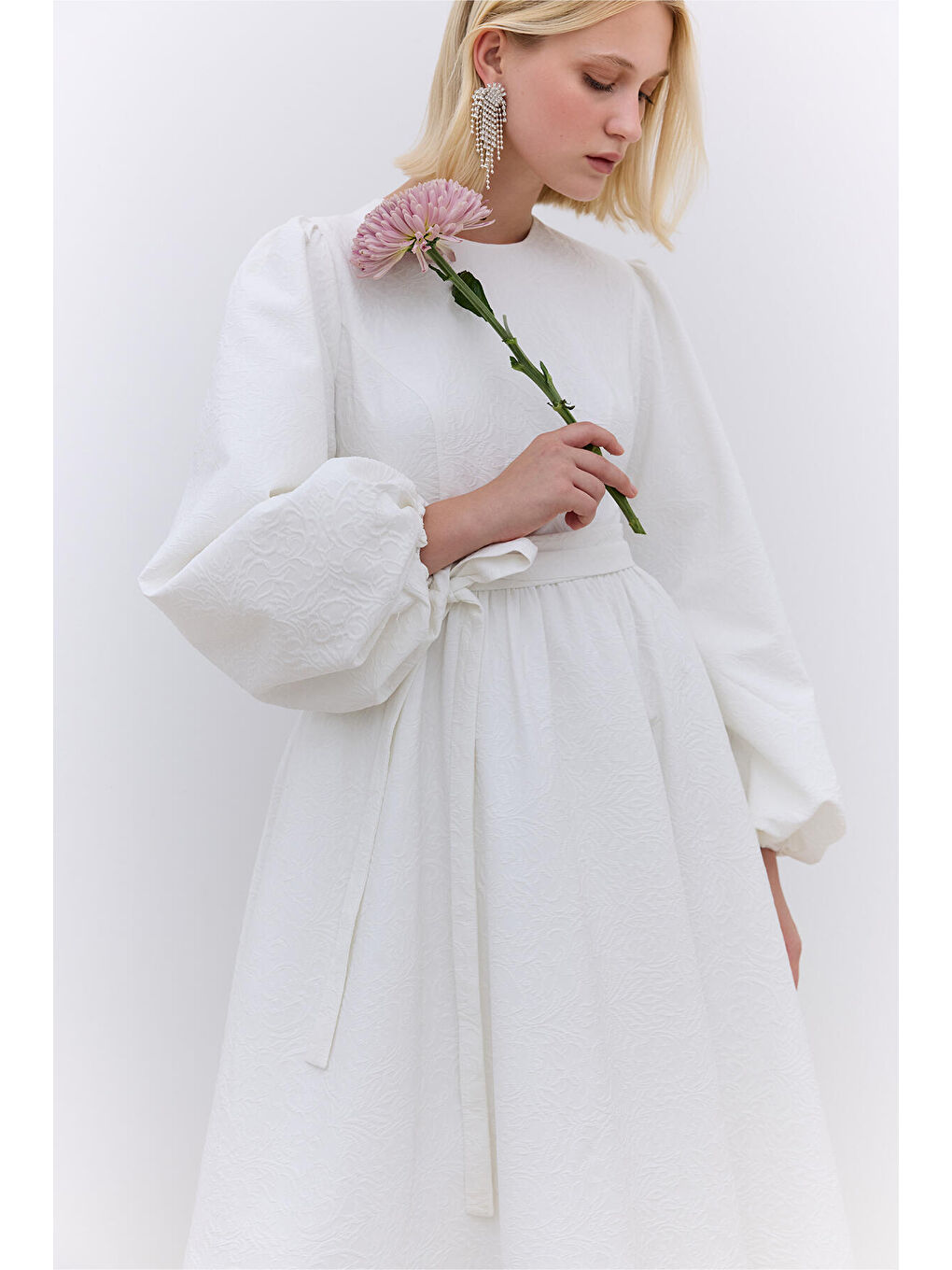 Jakarlı Kuyruklu Abiye Elbise Ekru-1