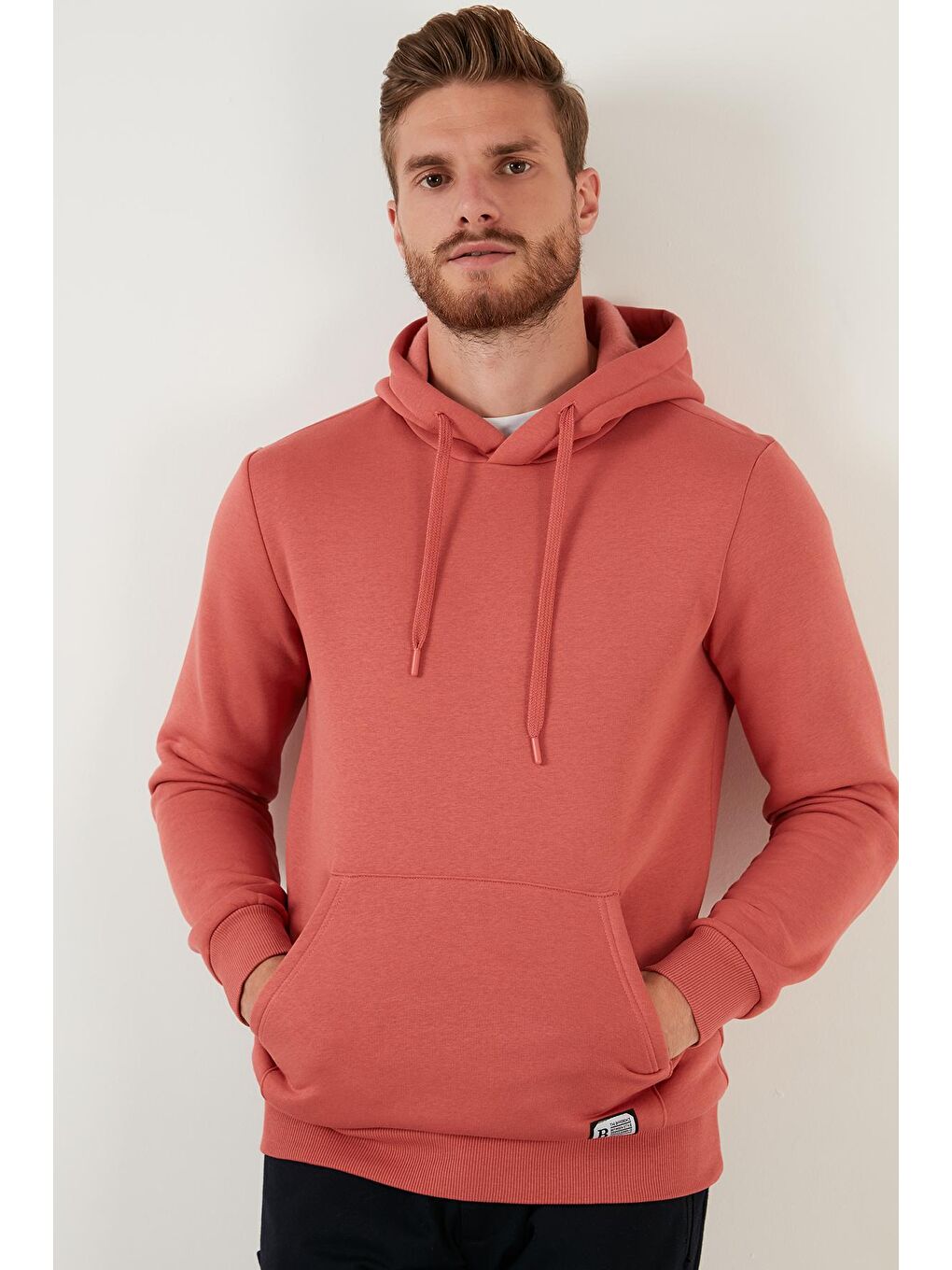 Kahverengi Slim Fit Kapüşonlu Kanguru Cepli İçi Tüylü Yumuşak Şardonlu Sweat 5905281