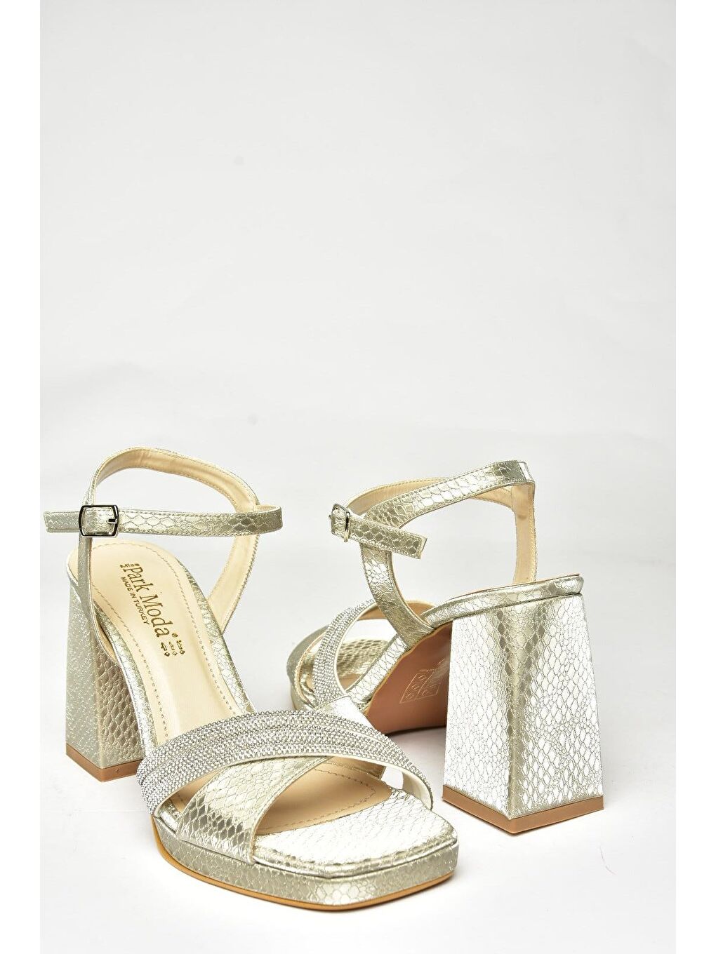 Sarı U8200098 Altın Kadın Topuklu Ayakkabı-1