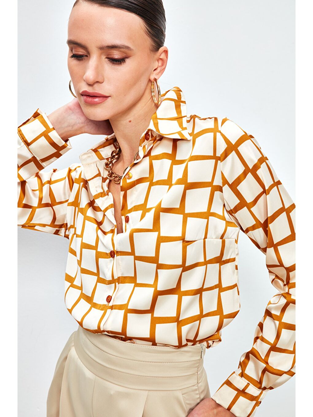 Kahverengi Kare Desenli Saten Gömlek - Camel-1