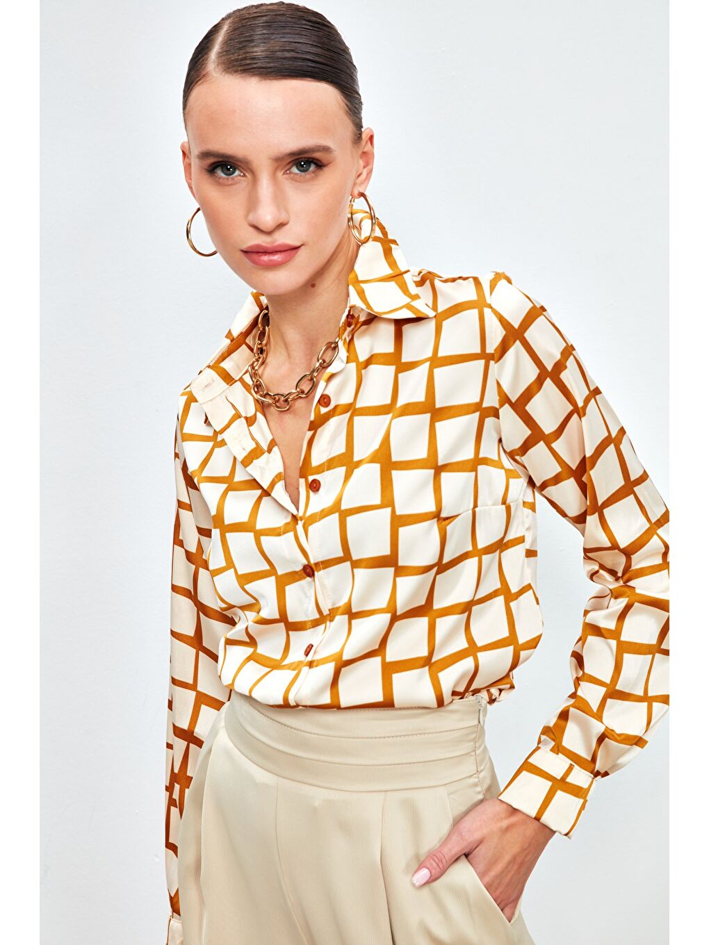 Kahverengi Kare Desenli Saten Gömlek - Camel-2