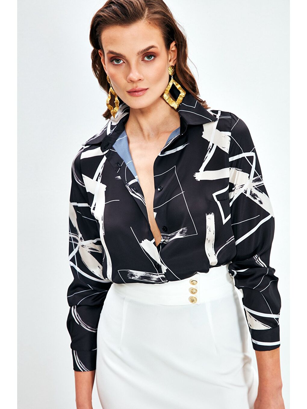 Yırtmaçlı Salaş Gömlek - Siyah