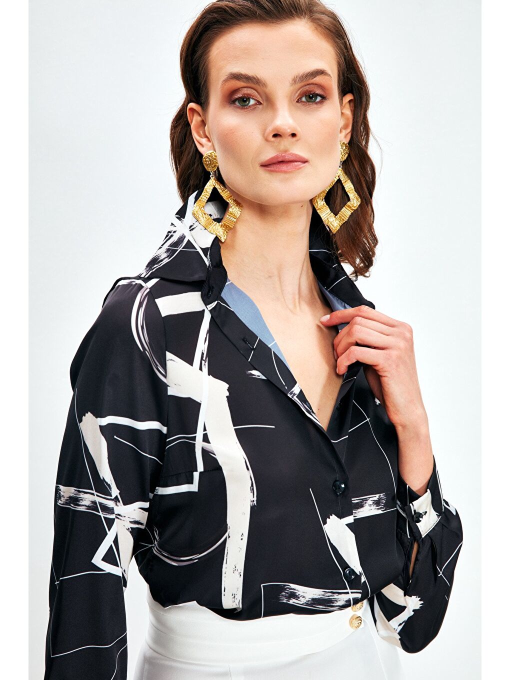 Yırtmaçlı Salaş Gömlek - Siyah-3