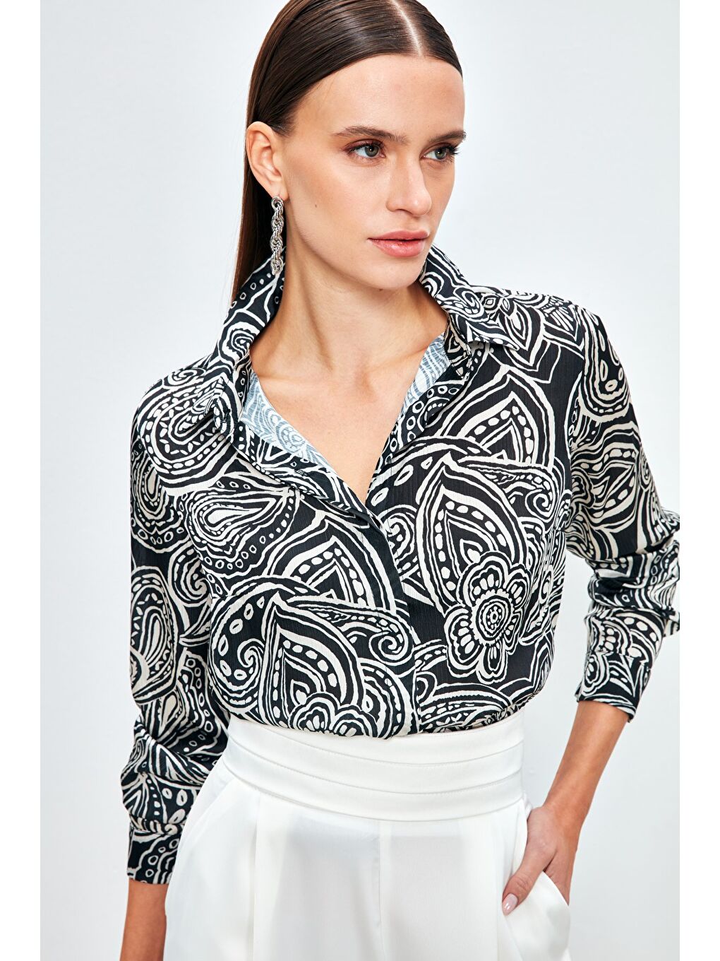 Desenli Düz Gömlek - Siyah-2