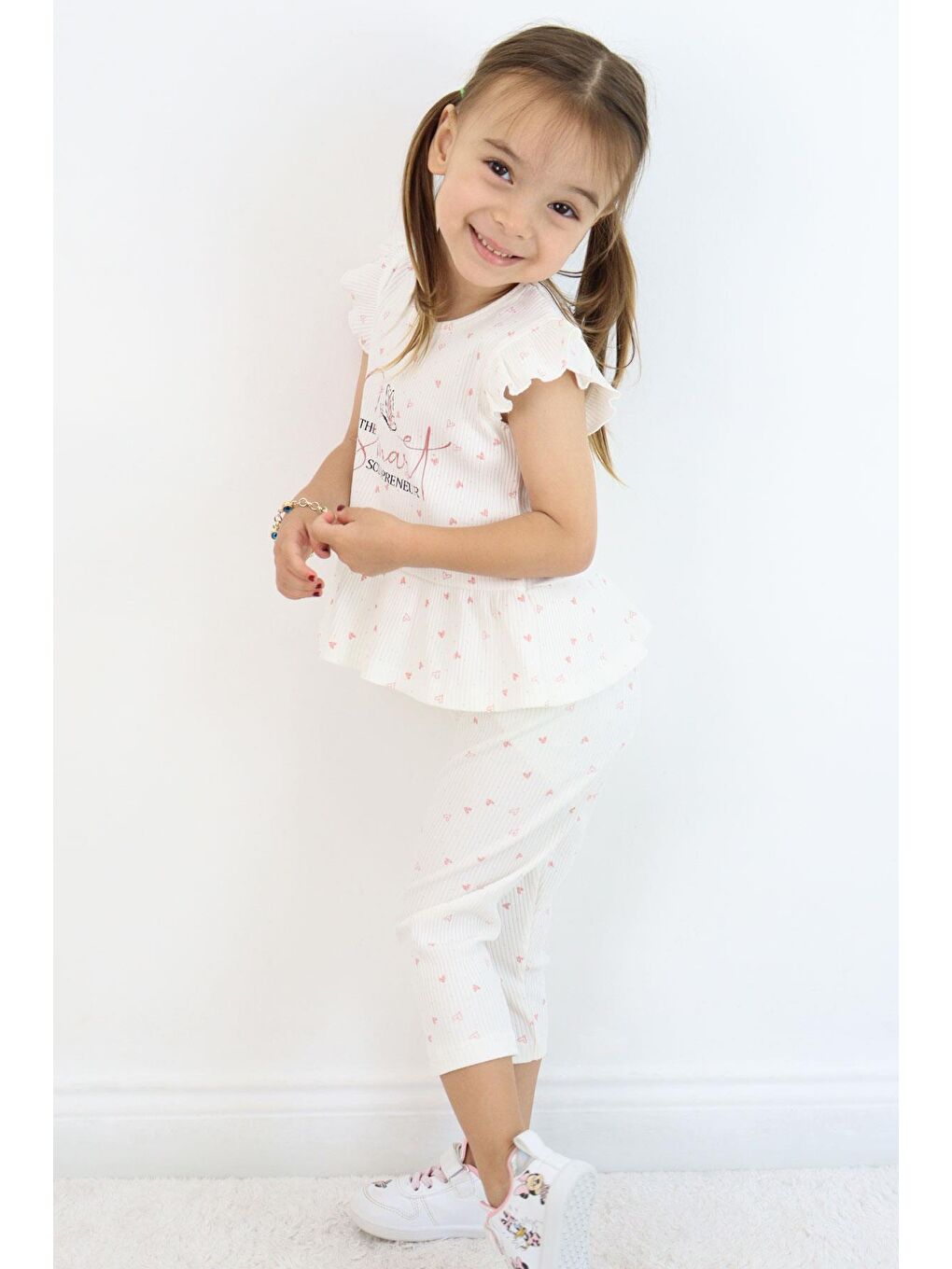 Kız Çocuk Taytlı Takım Minik Kalpler Desenli Yazı Baskılı Fırfırlı Ekru (2-6 Yaş)-1