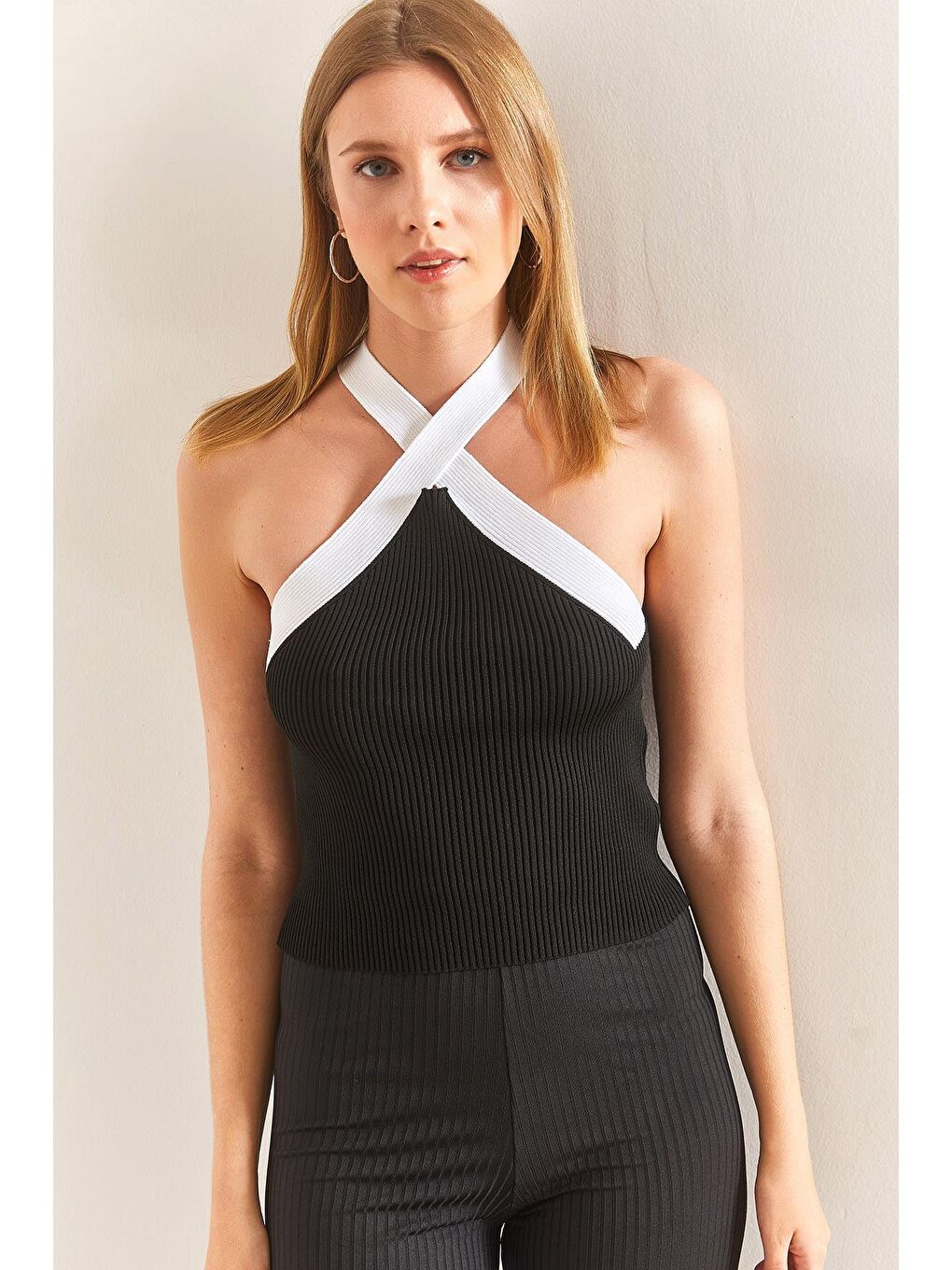 Çapraz Askılı Fitilli Triko Bluz - Siyah-2