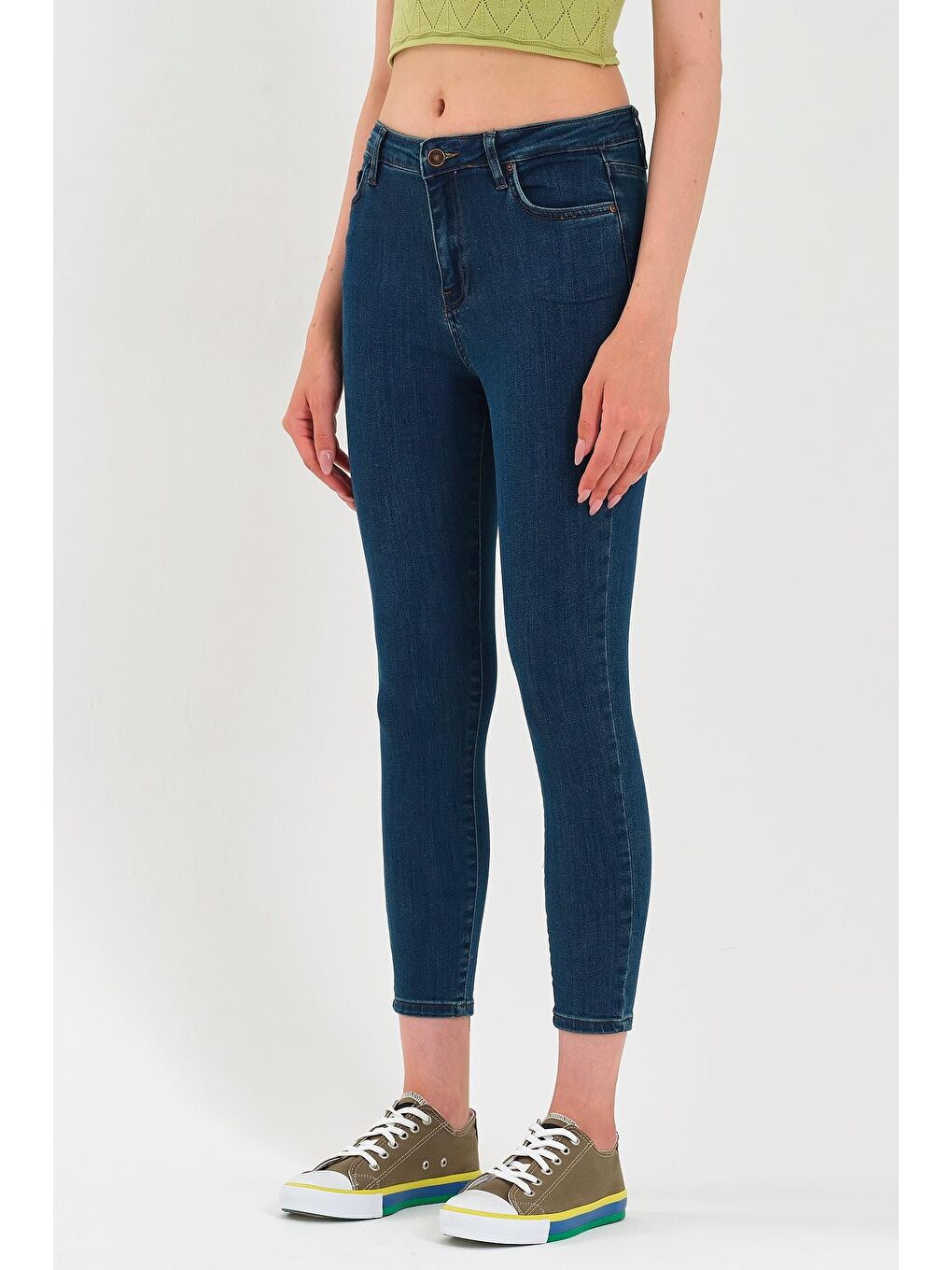 Mavi Kadın Jean Pantolon Lara 465-1