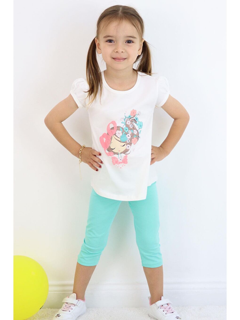 Kız Çocuk Kapri Taytlı Takım Çiçekli Kız Baskılı Ekru (1.5-5 Yaş)