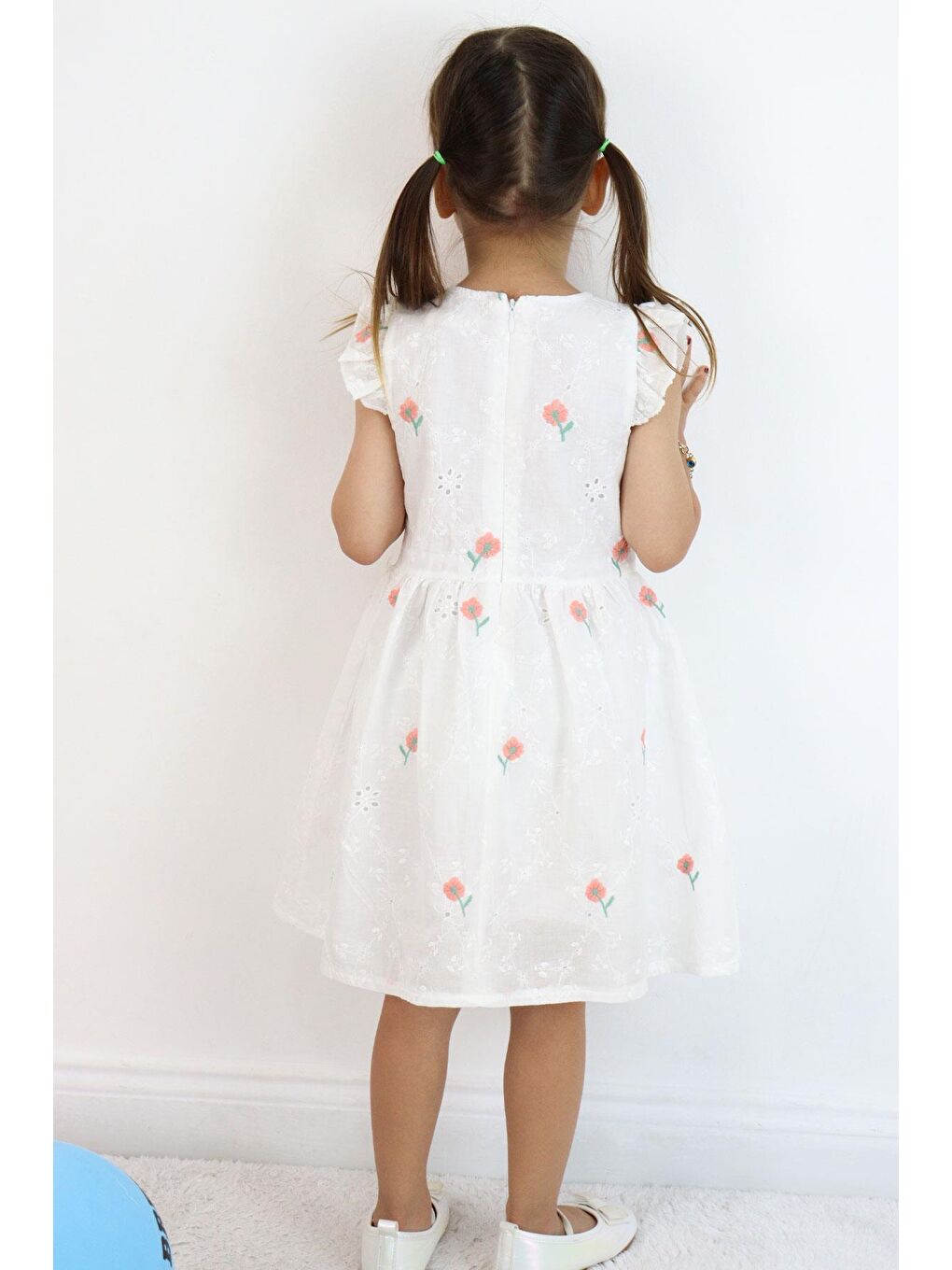 Kız Çocuk Elbise Çiçek Nakışlı Güpür Detaylı Ekru (3-7 Yaş)-2