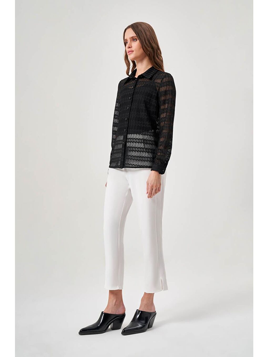 Dantel Dokulu Siyah Gömlek-1