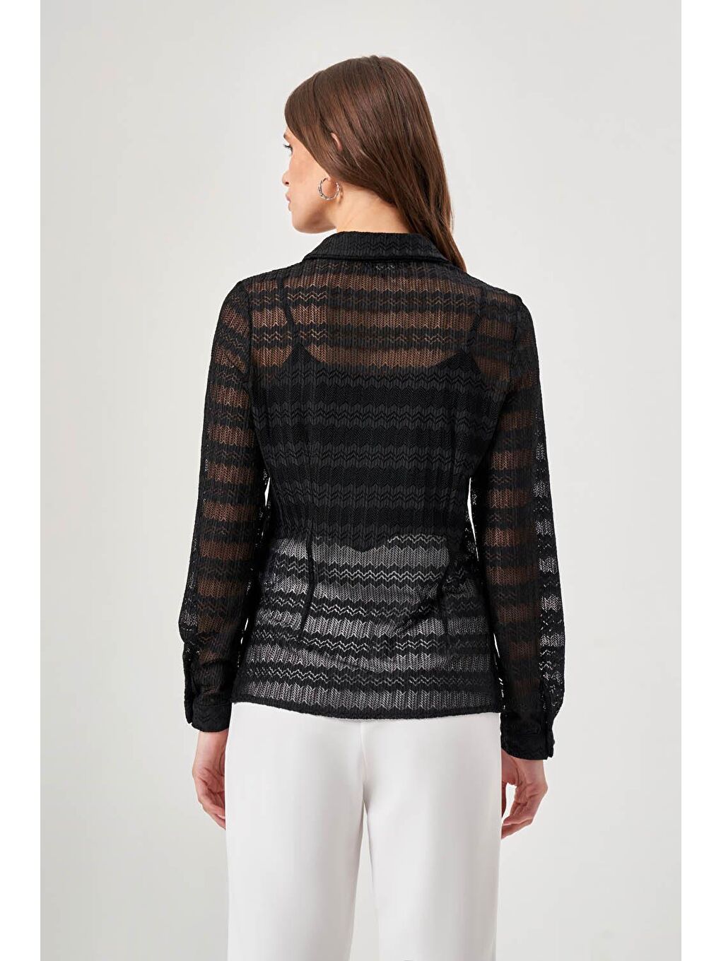 Dantel Dokulu Siyah Gömlek-3