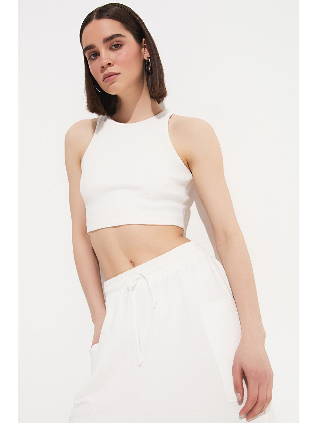 Beyaz Halter Yaka Crop-1