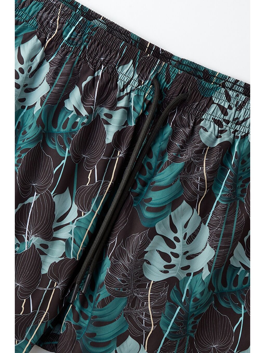 Siyah Erkek Regular Fit Desenli Deniz Şortu-6