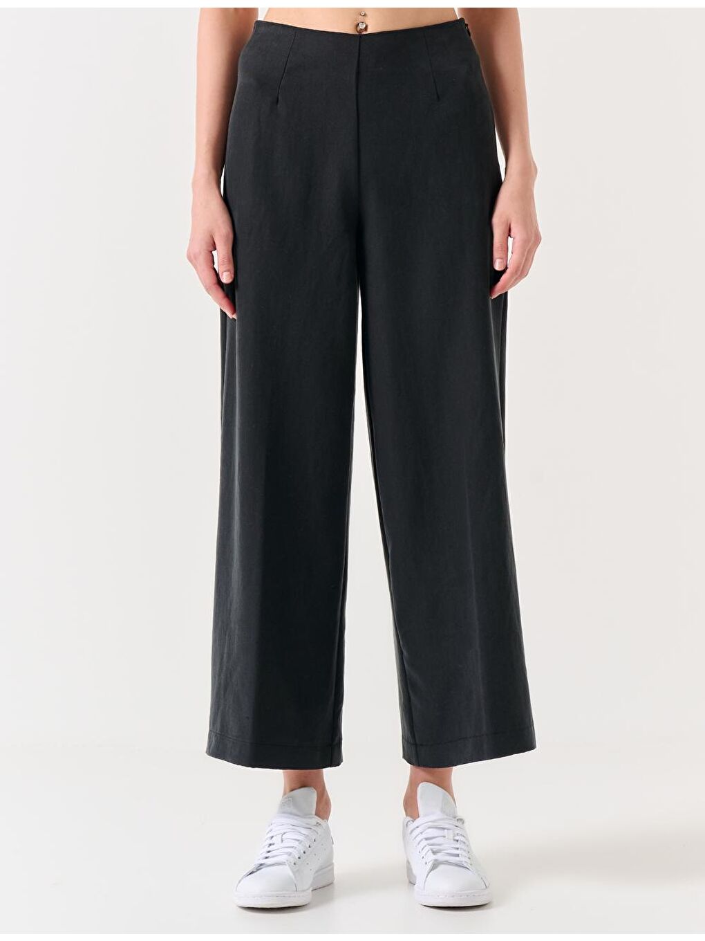 Siyah Bol Paça Yüksek Bel Dokuma Pantolon-4