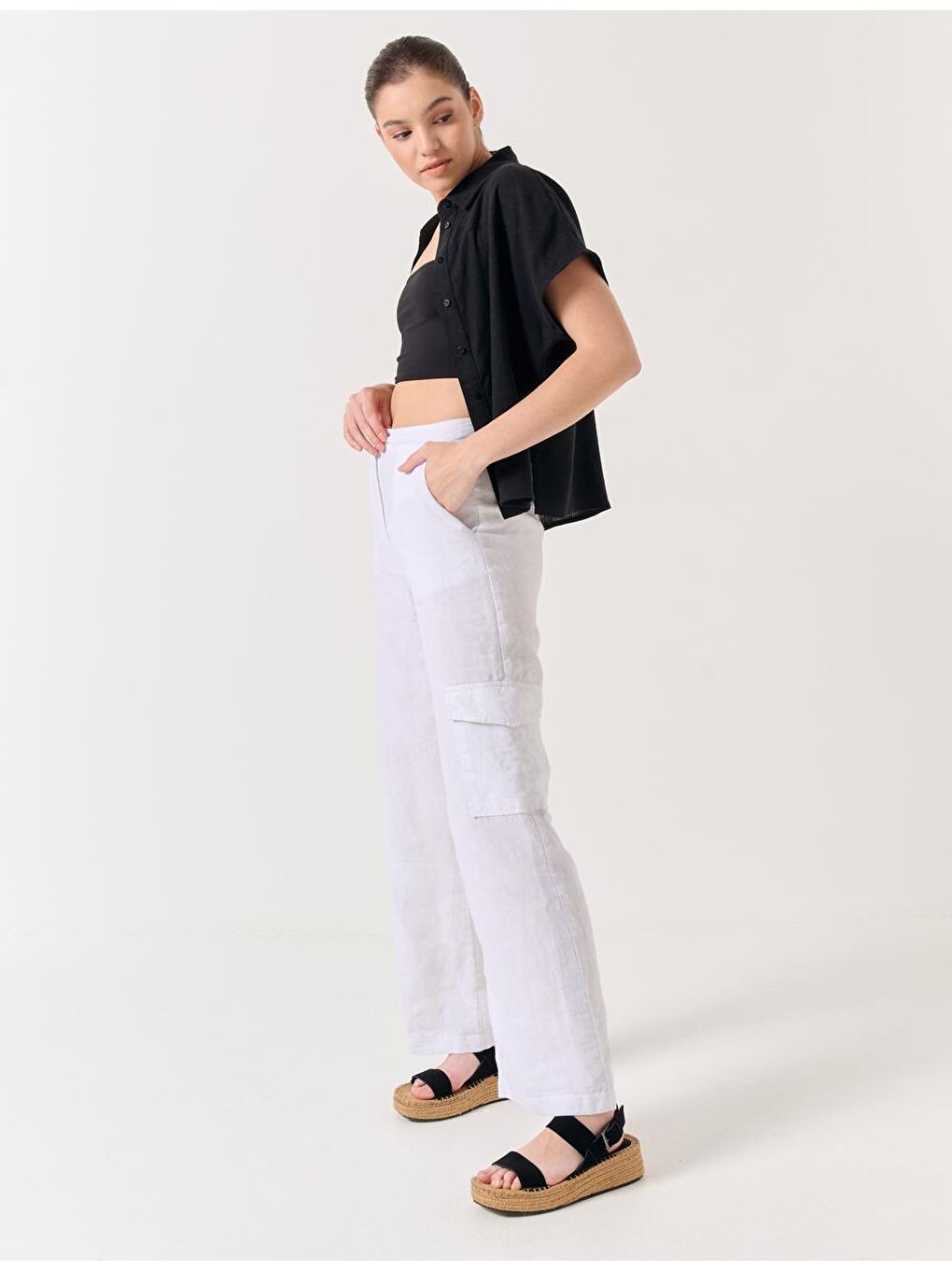 Beyaz Yüksek Bel Bol Paça Cepli Keten Pantolon-2