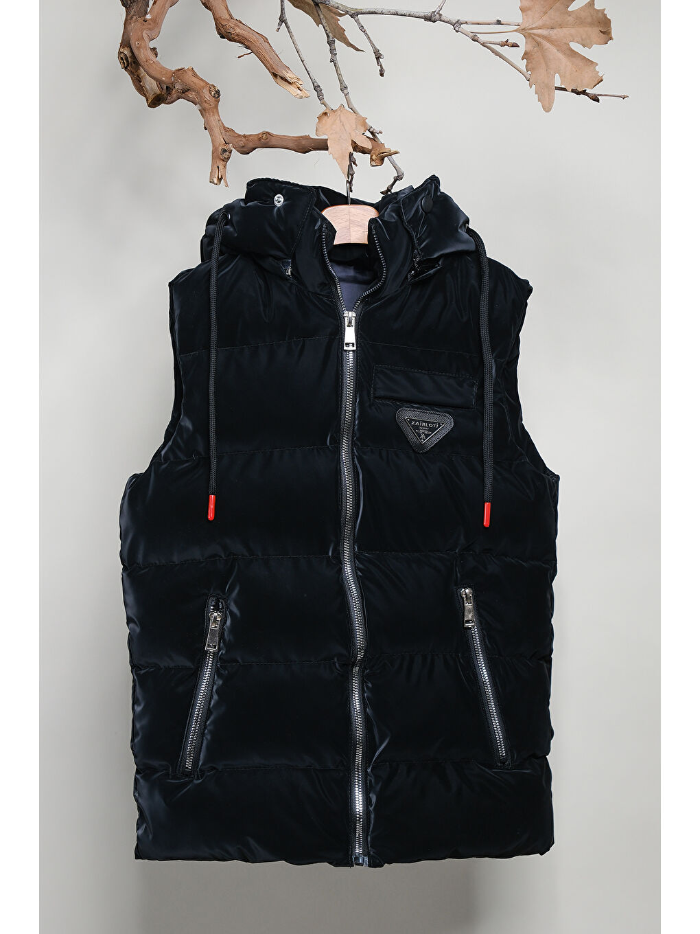 Siyah Kapüşonlu Erkek Çocuk Nova Kumaş Şişme Yelek YLK 2626-4