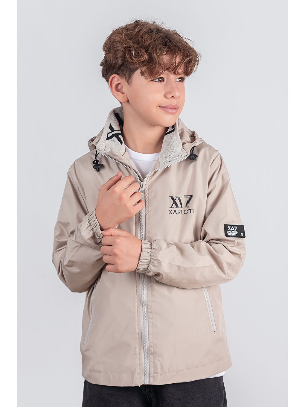 Bej Erkek Çocuk Spor Mevsimlik Mont MM.XA7-1