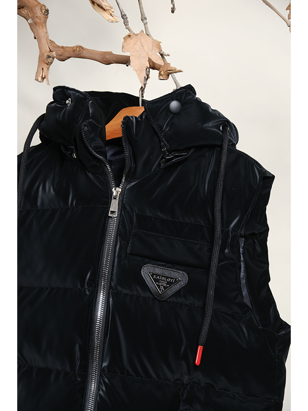 Siyah Kapüşonlu Erkek Çocuk Nova Kumaş Şişme Yelek YLK 2626-5