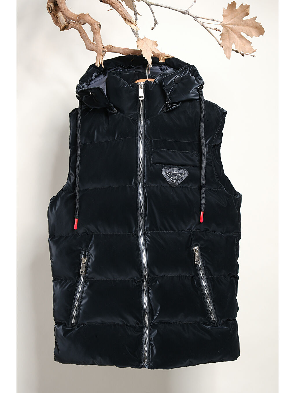 Siyah Kapüşonlu Erkek Çocuk Nova Kumaş Şişme Yelek YLK 2626-7