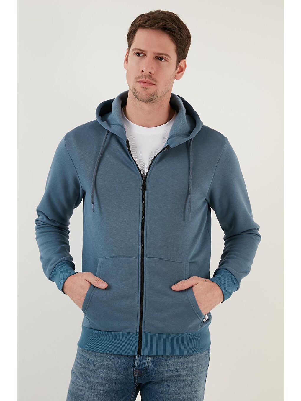 Gri Slim Fit Kapüşonlu  İçi Tüylü Yumuşak Şardonlu Kışlık Fermuarlı Sweatshirt 5905340-4