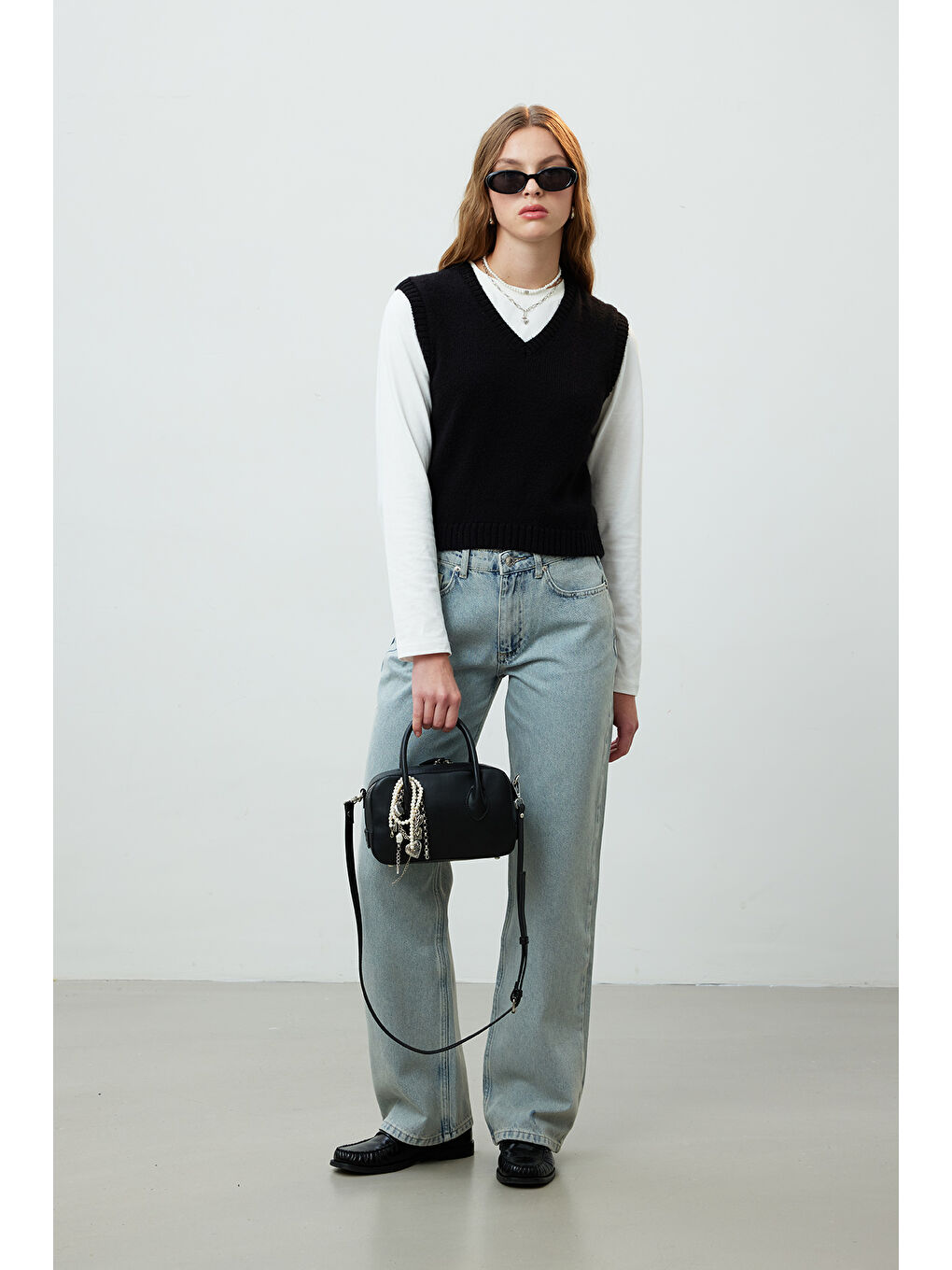 V Yaka Triko Süveter Siyah