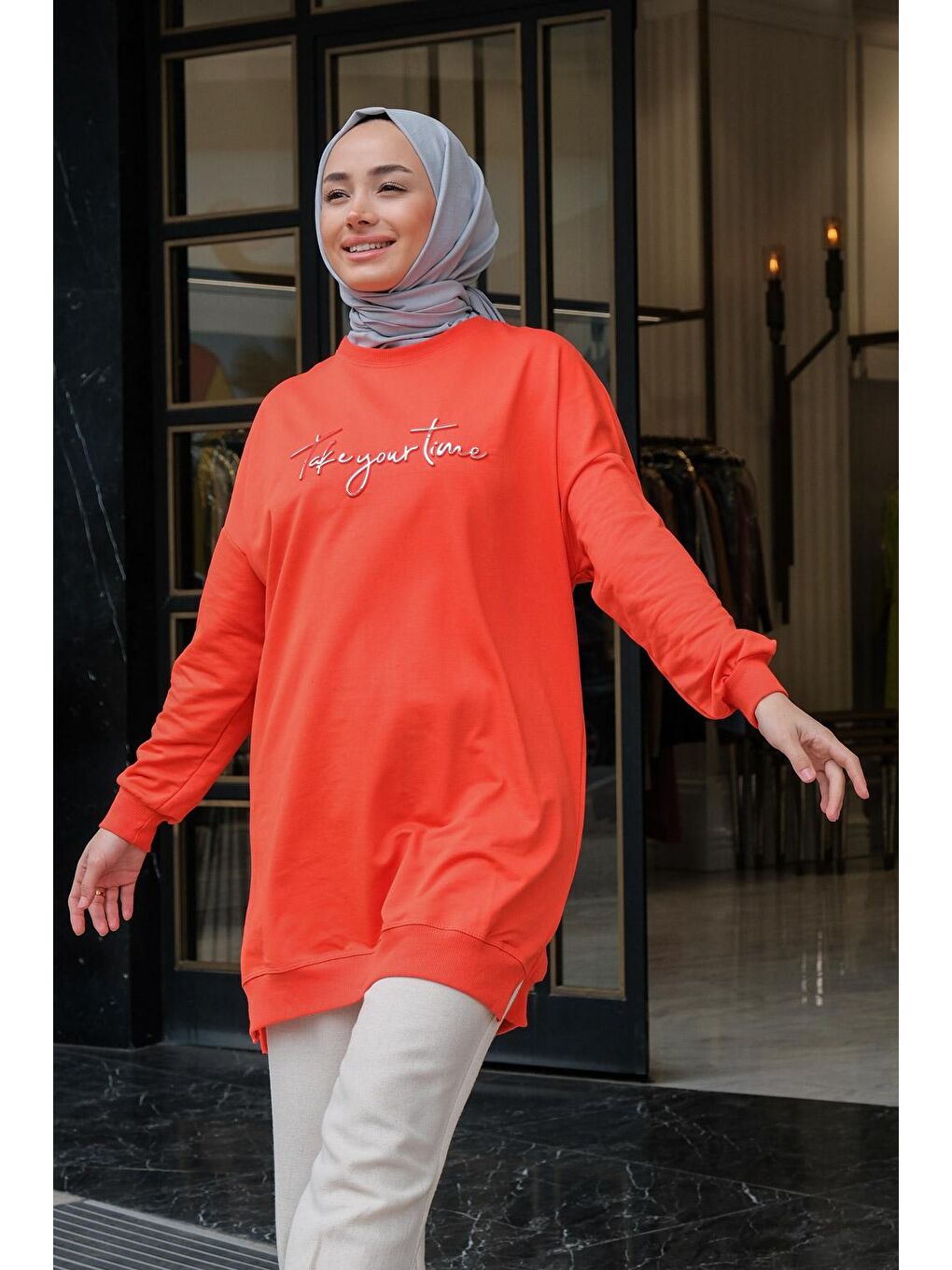 Kırmızı Kadın Bisiklet Yaka Sweat Nar Çiçeği-2