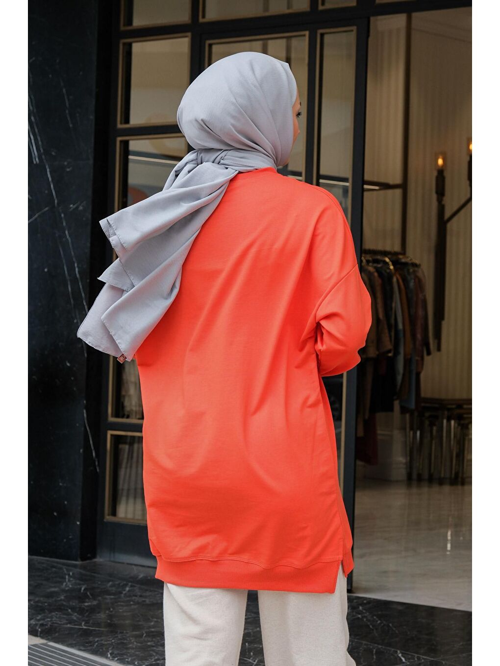 Kırmızı Kadın Bisiklet Yaka Sweat Nar Çiçeği-3