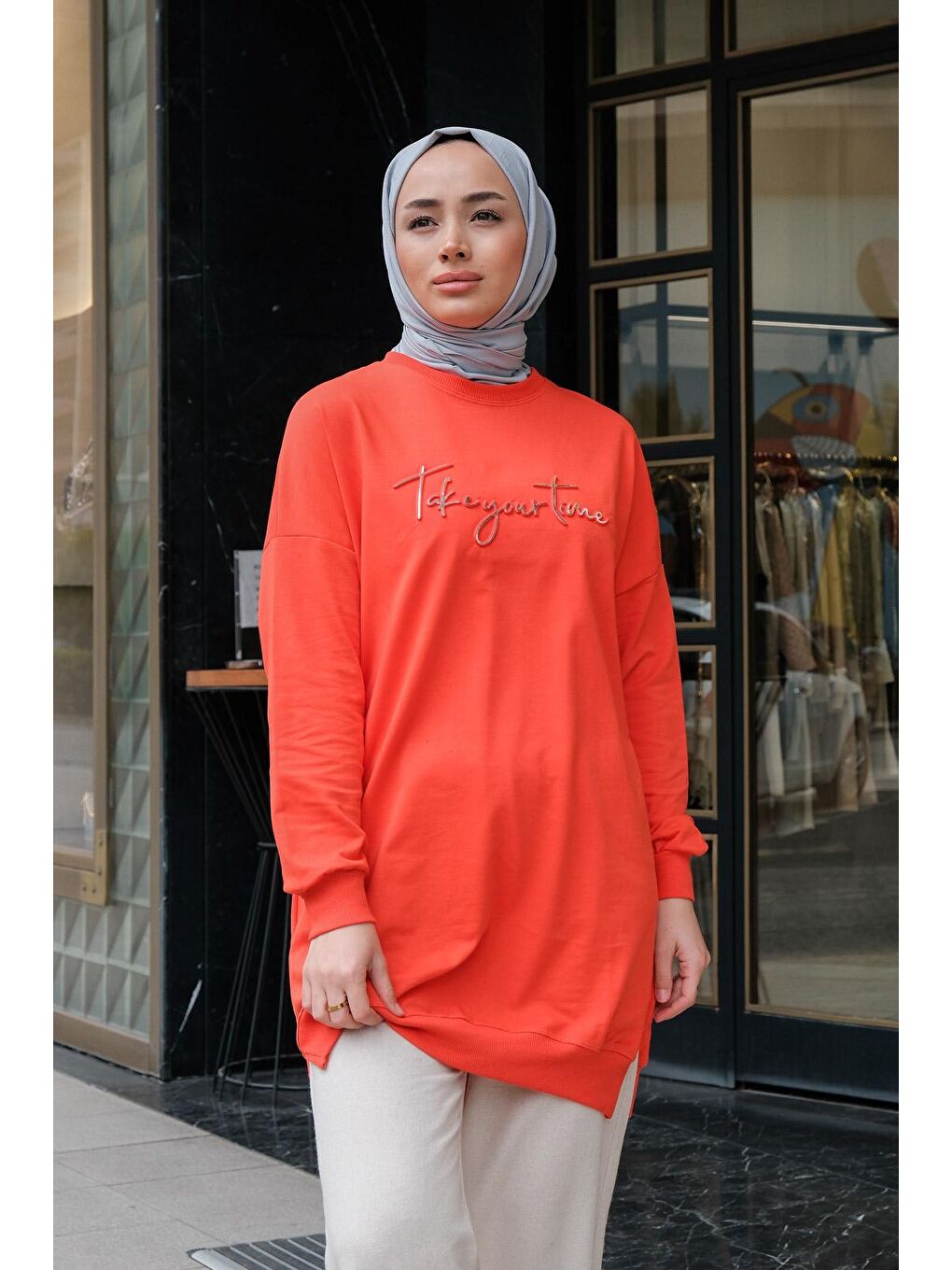 Kırmızı Kadın Bisiklet Yaka Sweat Nar Çiçeği-4