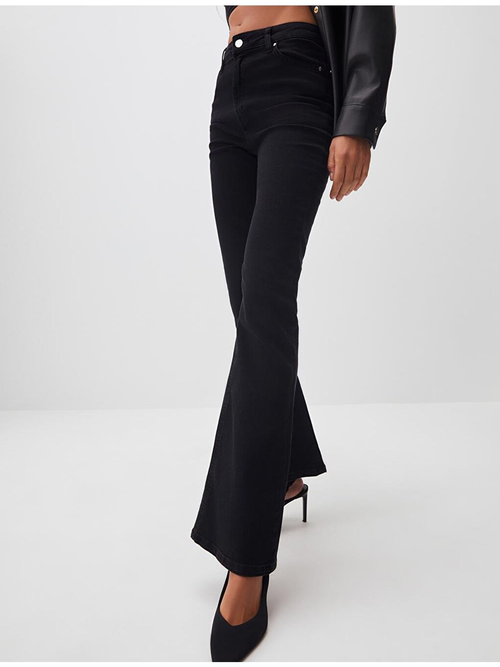 Siyah Yüksek Bel Bol Paça Jean Pantolon-3