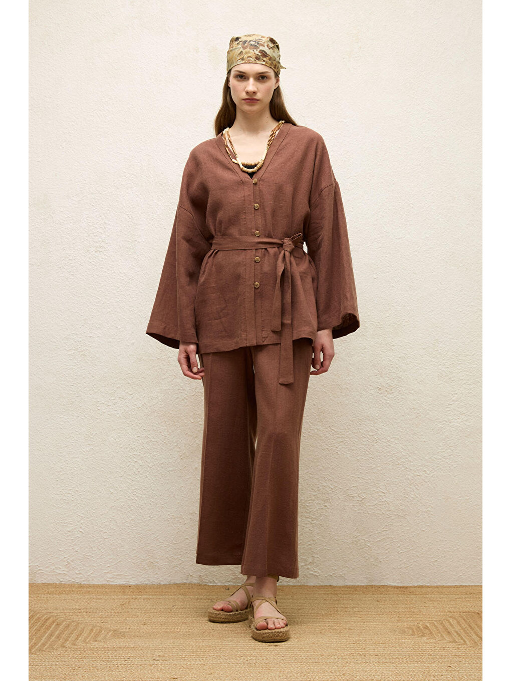 Kahverengi Ütü İzli Keten Pantolon Ağaç Kabuğu-4