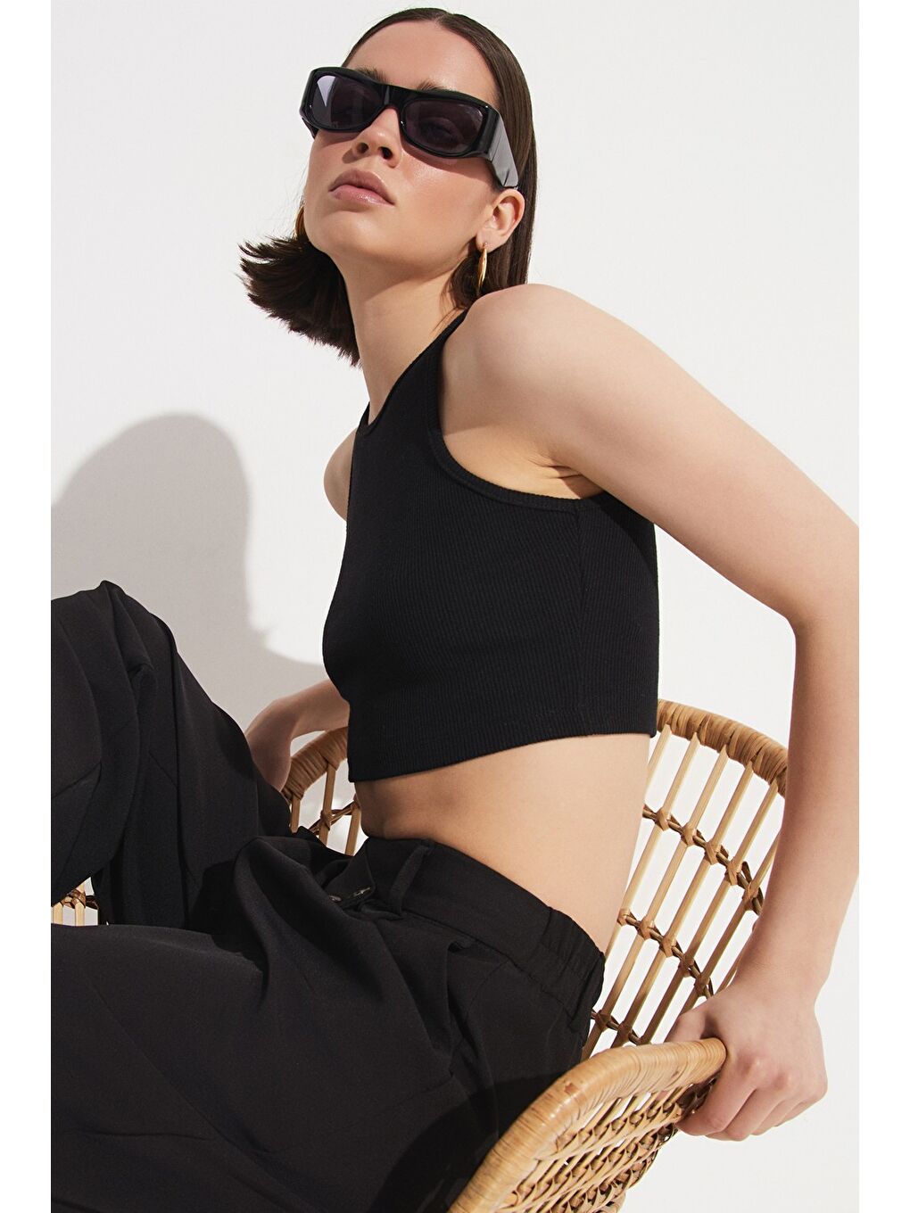 Siyah Halter Yaka Crop-3